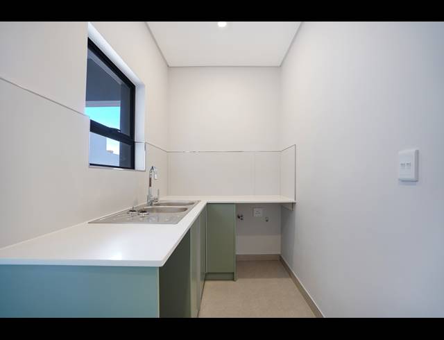 4 BEDROOM HOUSE FOR SALE IN SANDOWN